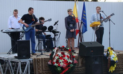 11:17 Молодежь города Шумерли поздравила ветеранов с Днем Победы